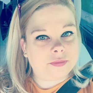 Meet your Posher, Sheena